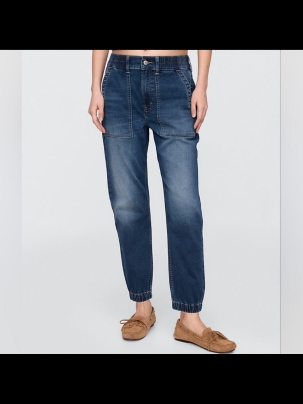 GAP High Rise Girlfriend Denim Joggers. Light Blue Wash Elastic Waist. Medium.